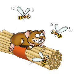 Hamster Konstantin mit Bienenhotel aus Bambusstäben