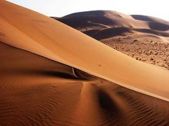 Sanddünen in der Namib-Wüste